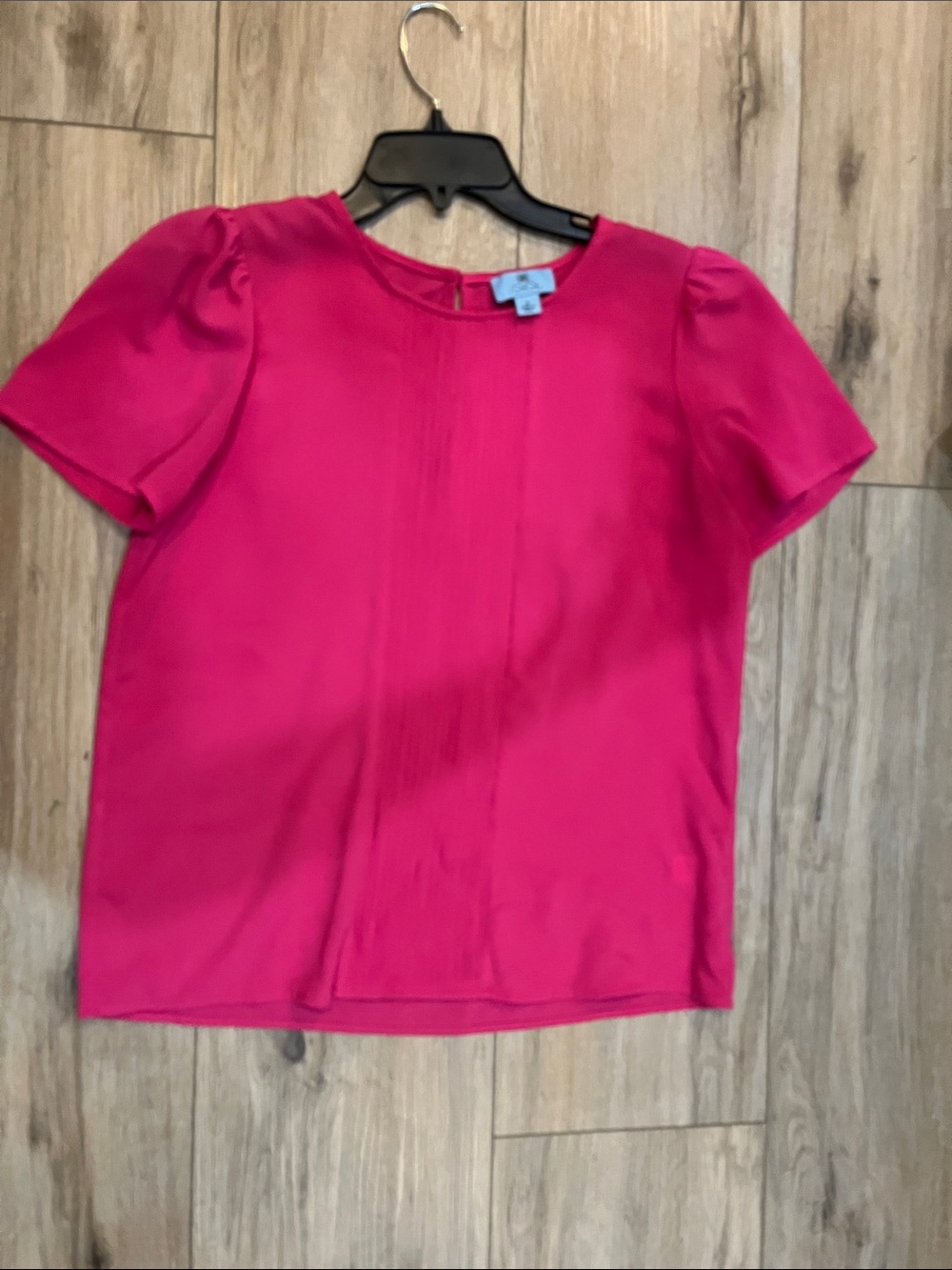 NEW CeCe blouse bright pink/fuchsia short puff-sleeve top from Nordstrom